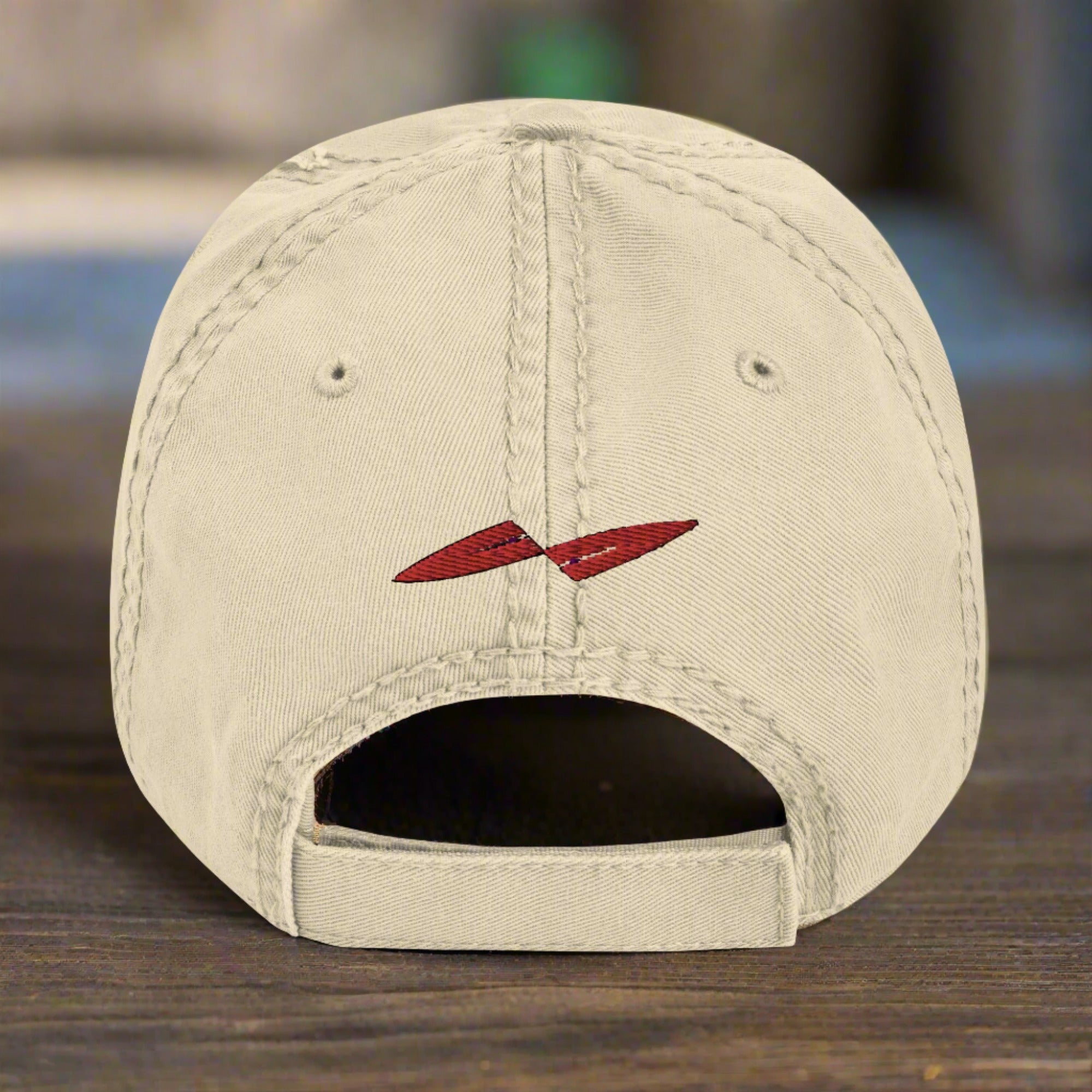 a baseball cap